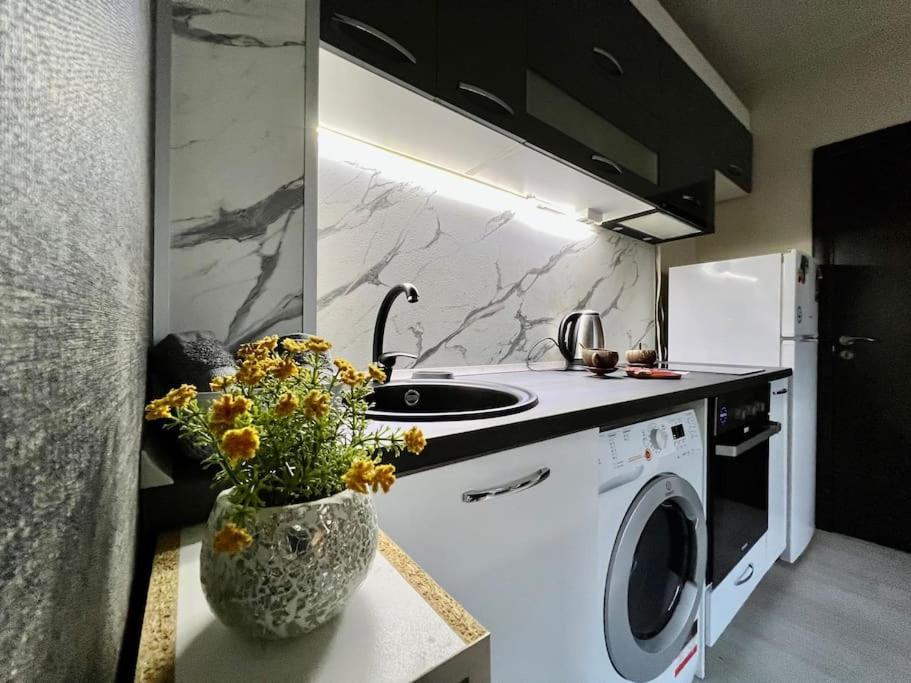 Sof Apartment'S Sofya Dış mekan fotoğraf